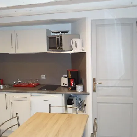 De L'ancien Moulin Apartment *